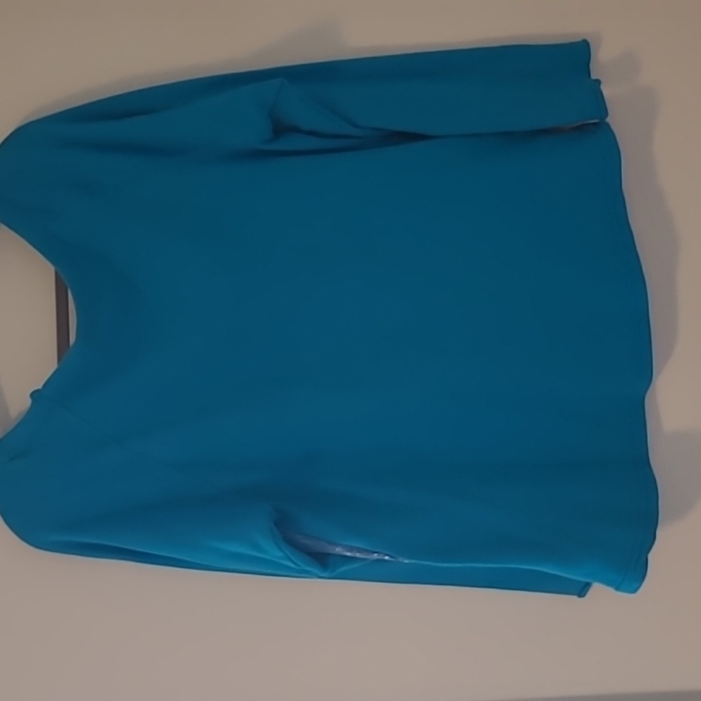Shirt - Picture 4 of 4